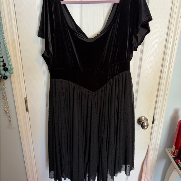 Torrid Retro Chic Black Velvet Dress with Polka Dot Skirt - Picture 4 of 6